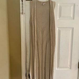 Sleeveless cardigan